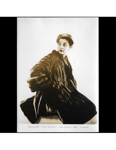 Christian Dior - Manteau de fourrure, photographie de Maywald (1951) Comparez et commandez 