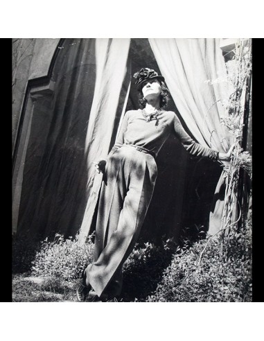 Chanel - portrait de Coco Chanel par Roger Schall en 1938 pas cher chine