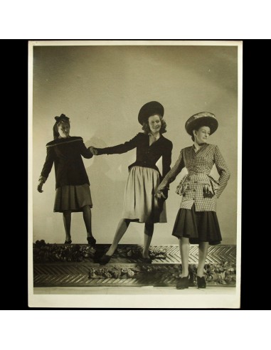 Heim, Lelong et Grès - photographie du Studio Lavoisier pour A la Française (1943) une grave pollution 