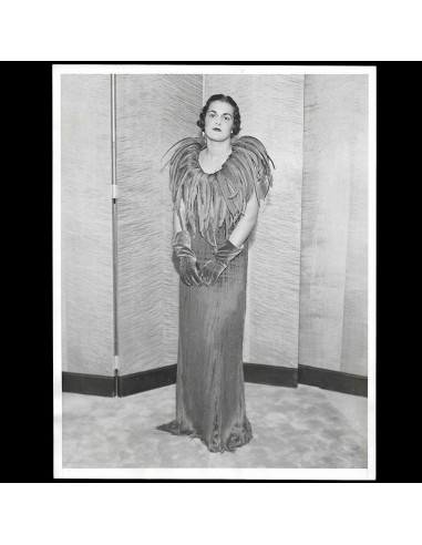 Elsa Schiaparelli - Robe du soir et cape de plumes portées par Eleanor Reed (1932) paiement sécurisé