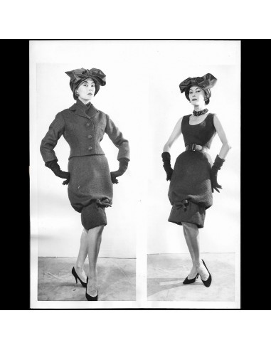 Christian Dior - Deux ensembles par Yves Saint-Laurent (1959) livraison et retour toujours gratuits