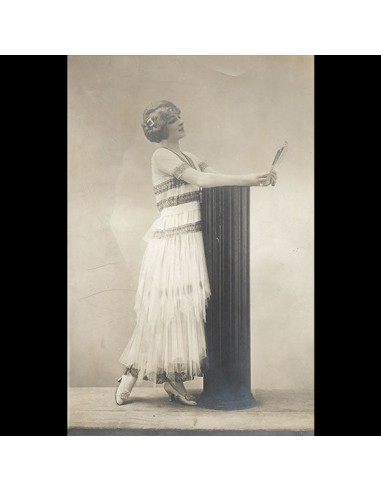 Callot Soeurs - Jane Renouardt, photographie de Reutlinger pour Femina (1917) Livraison rapide